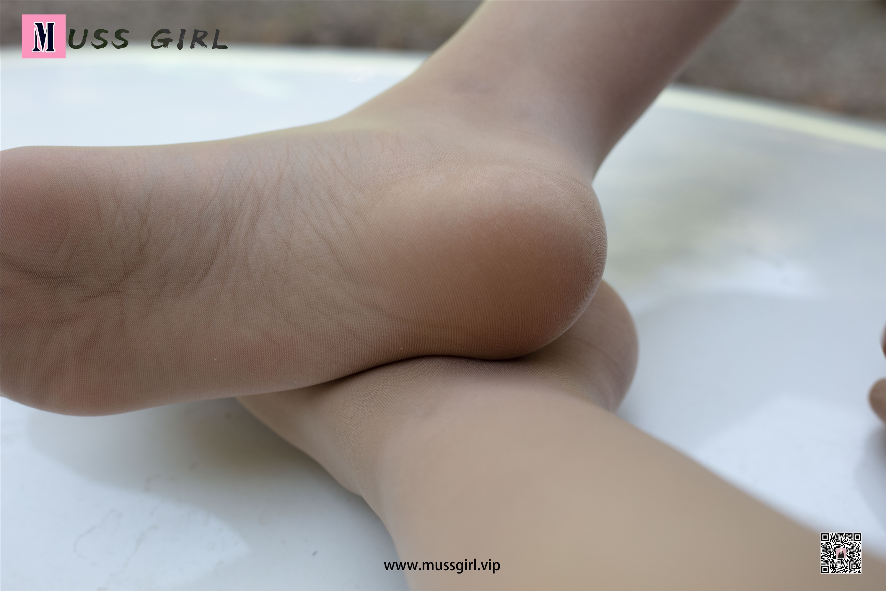 MussGirl慕丝女郎  NO.211 牛仔热裤肉丝美女